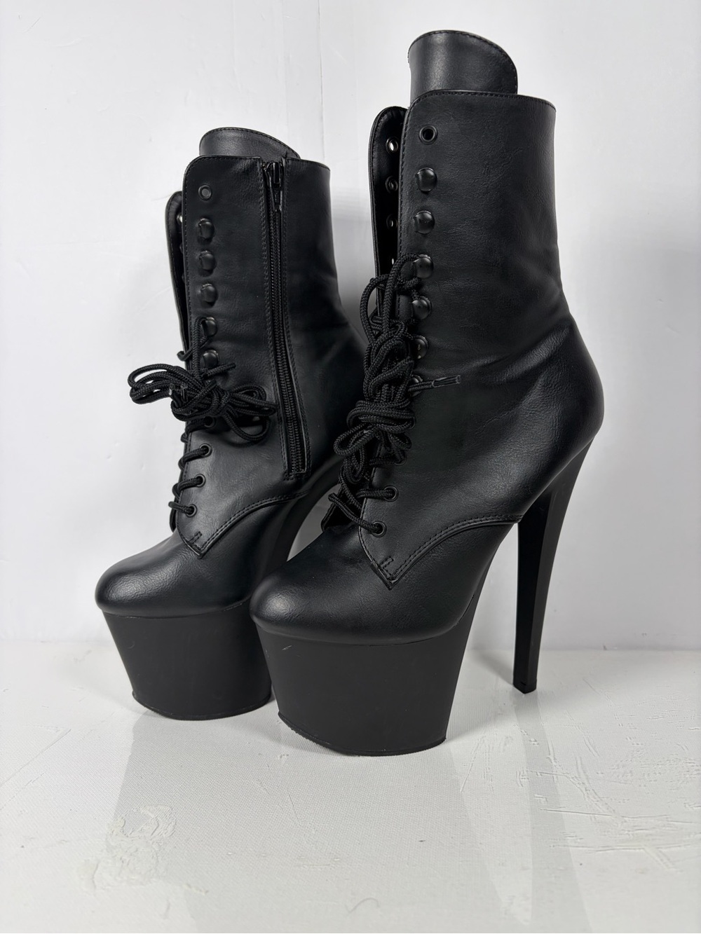 Pleaser Sky-1020 Black Platform Ankle Boots Lace Up Heels Size 6 Gothic